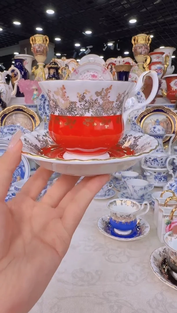 骨瓷娜娜中古器物如图所示86