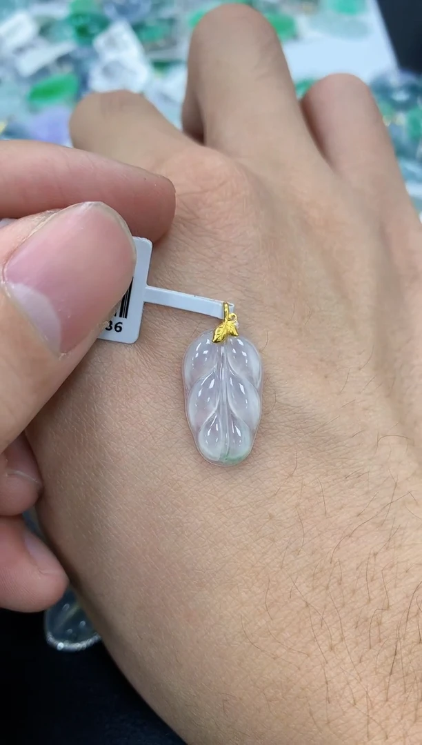 颈饰18K金镶嵌翡翠a货假一赔三支持复检百元上9元证书费自理