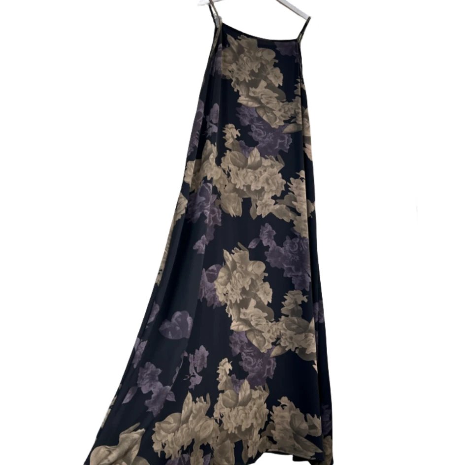 109/经典黑底印花神秘柔软修身遮肉时尚吊带长裙女装连衣裙气质