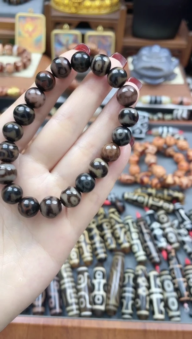 玛瑙/玉髓散珠曲贡圆珠手串2