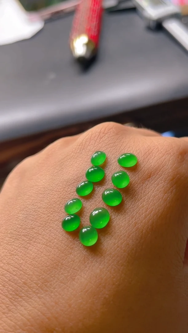 未镶嵌定制翡翠天然翡翠蛋面15