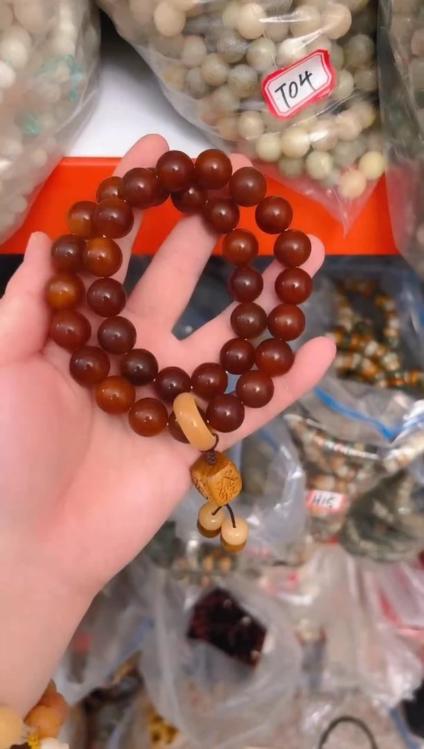 菩提根/象牙果吊坠深色栗子发字双圈手串手持