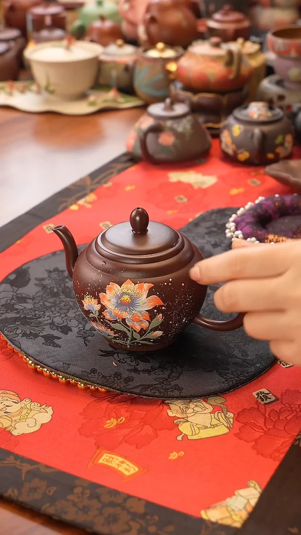 紫砂茶宠紫泥 莲花壶