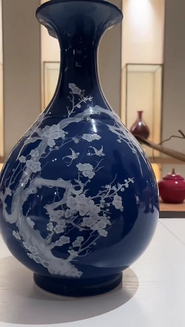 【闪购商品】瓷片景德镇陶瓷深海蓝堆白赏瓶