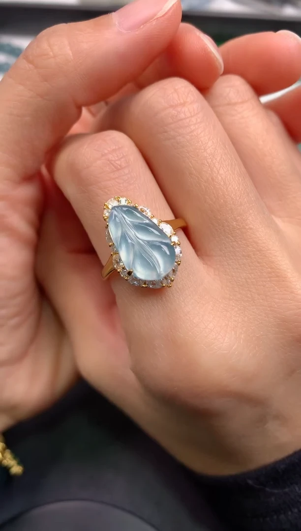 【闪购商品】翡翠颈饰未镶嵌无证书