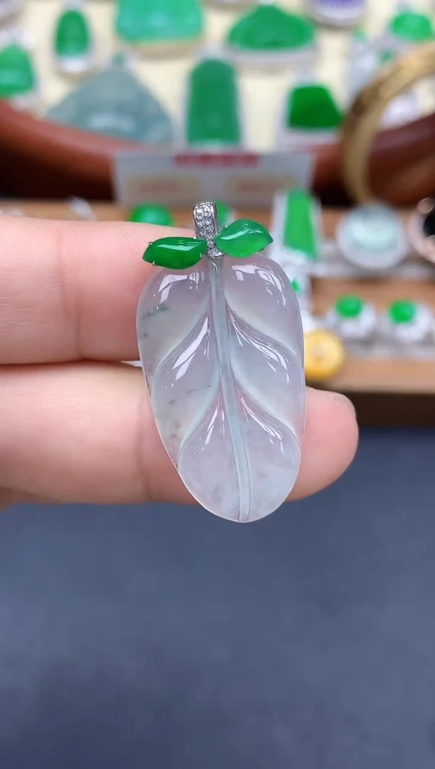 颈饰18K金镶嵌翡翠393-中国好珍宝