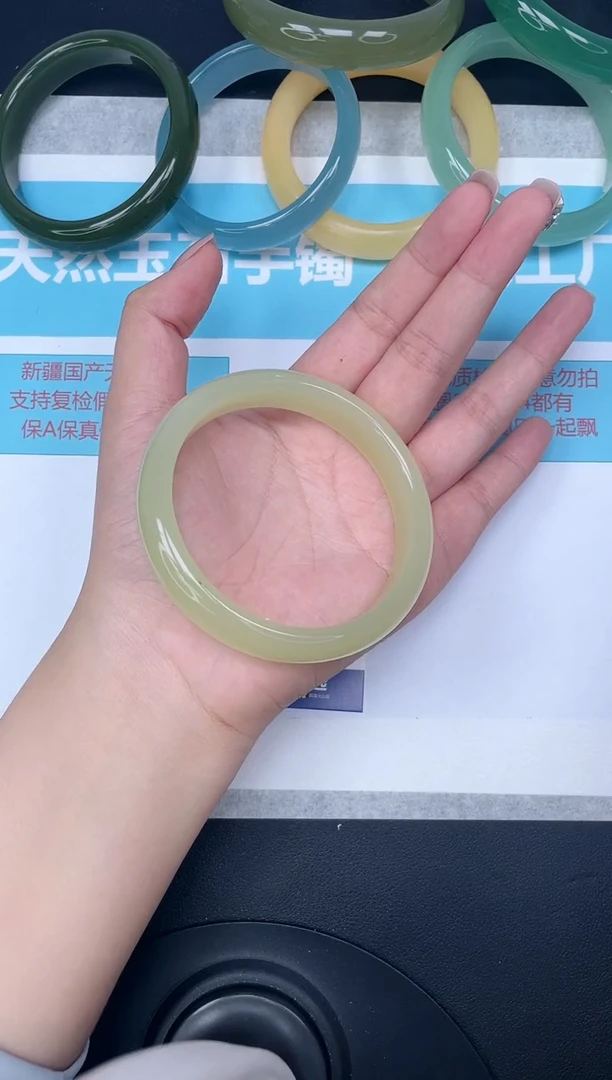 未镶嵌手镯石英质玉181-63