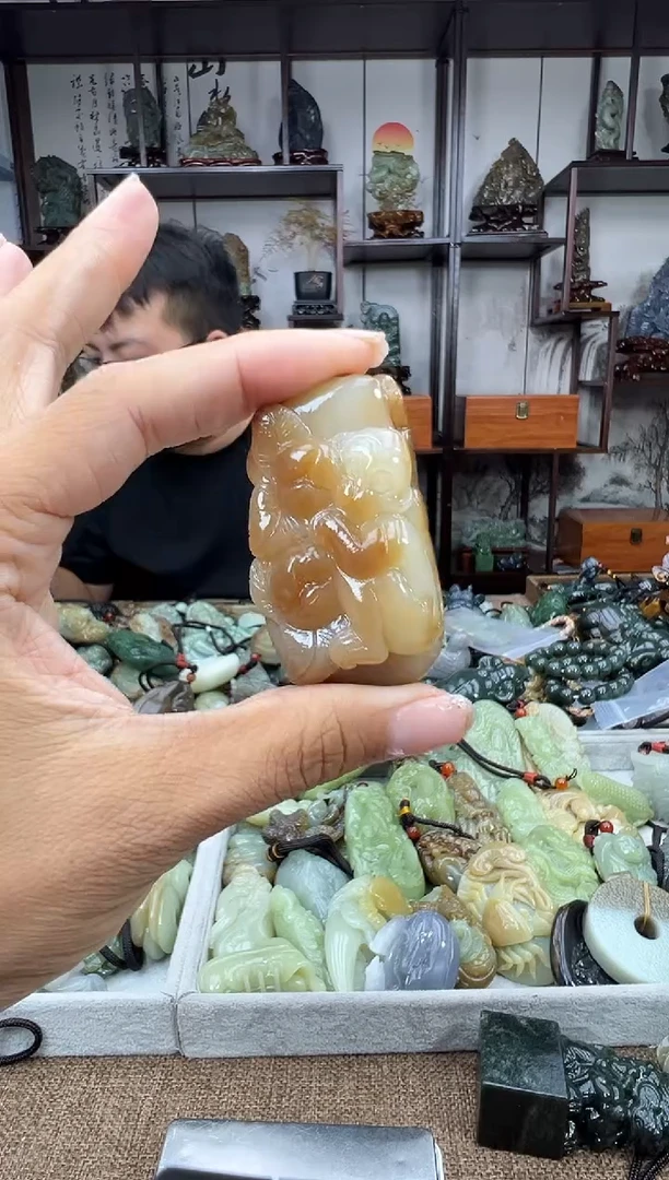 未镶嵌和田玉把件1