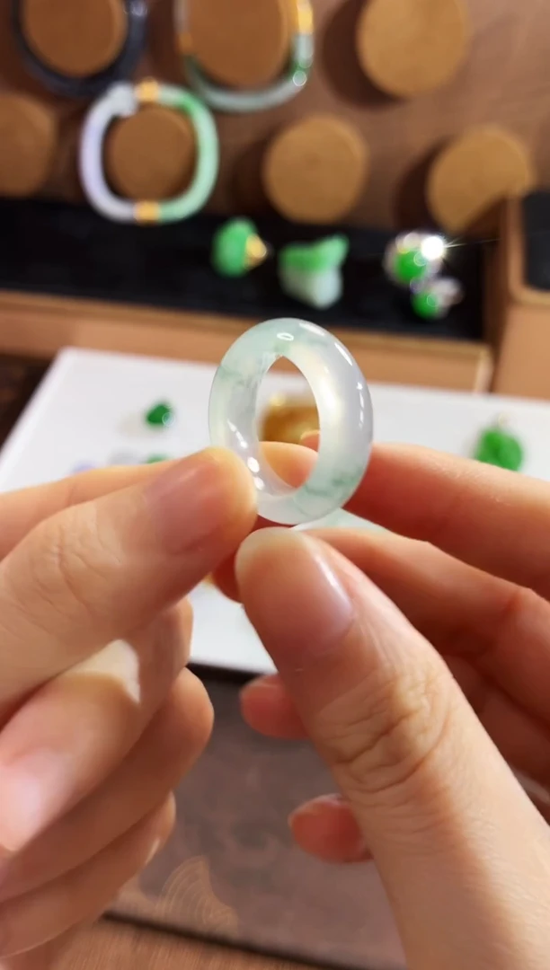 未镶嵌戒指翡翠手饰 12圈