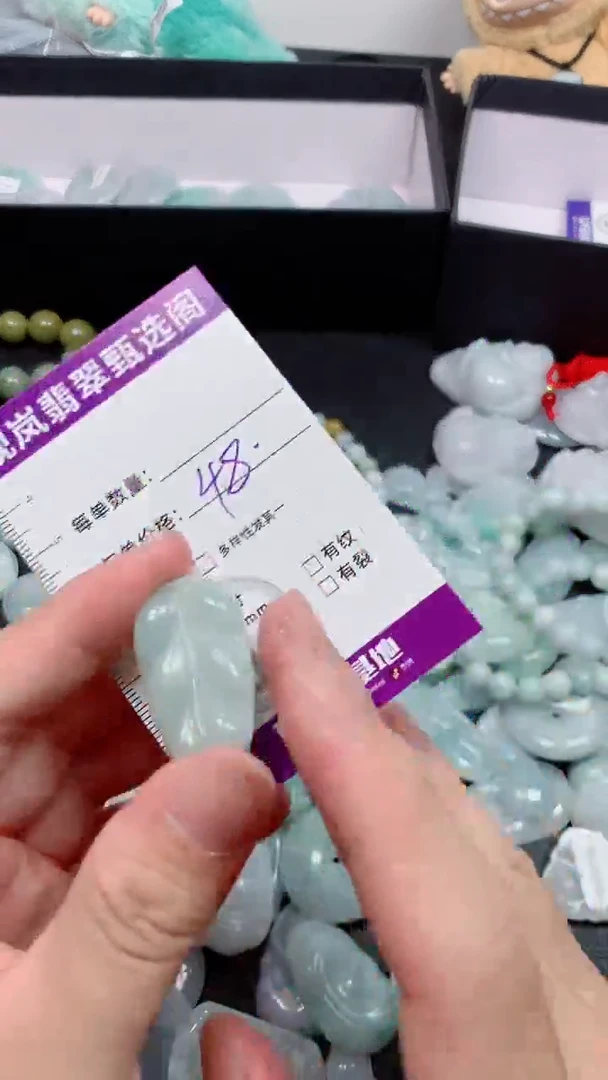 翡翠未镶嵌颈饰缅甸天然A货翡翠 保A保天然