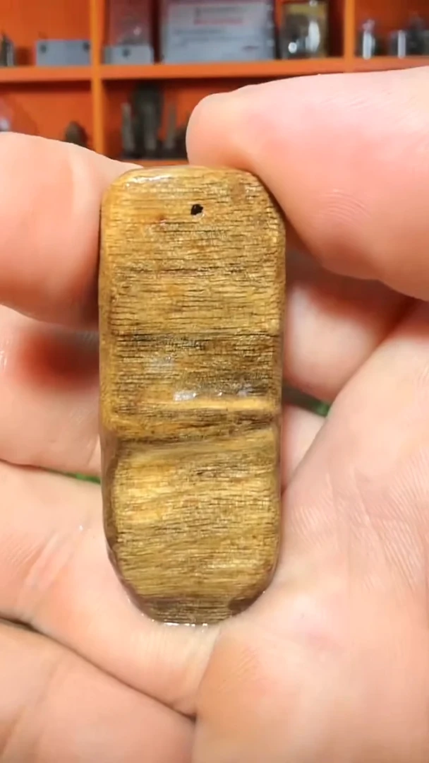 沉香吊坠38号沉水红土9g多样性发一