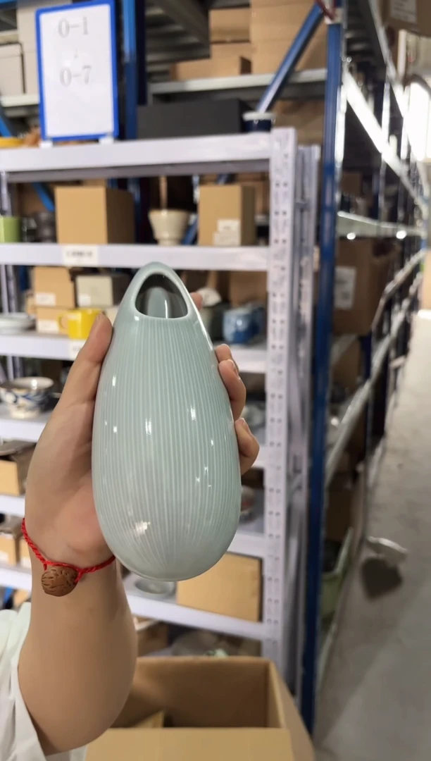 瓷白山 しずく しずく型ウォールベース（L）グレー