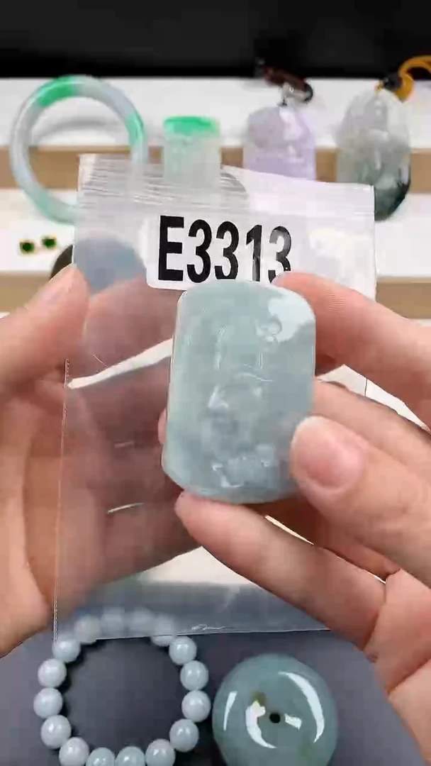 颈饰未镶嵌翡翠天然翡翠吊坠挂件