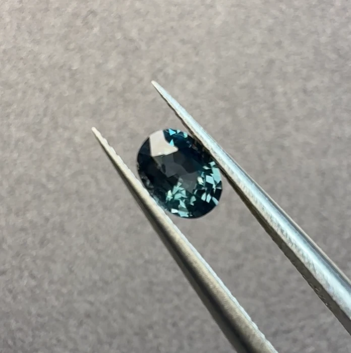 天然蓝宝石（206）0.55ct蓝绿色椭圆形蓝宝石-葫芦家彩宝福利！