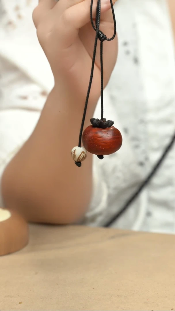 破布木（黄金檀）把件事事如意小花苞单绳项链