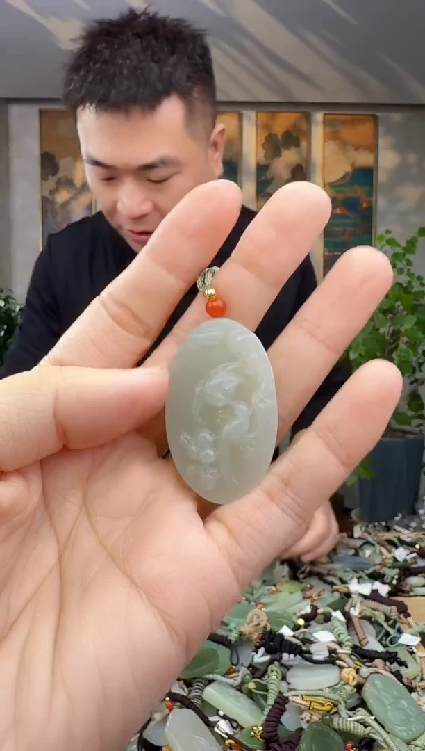 未镶嵌和田玉挂件拍一发一