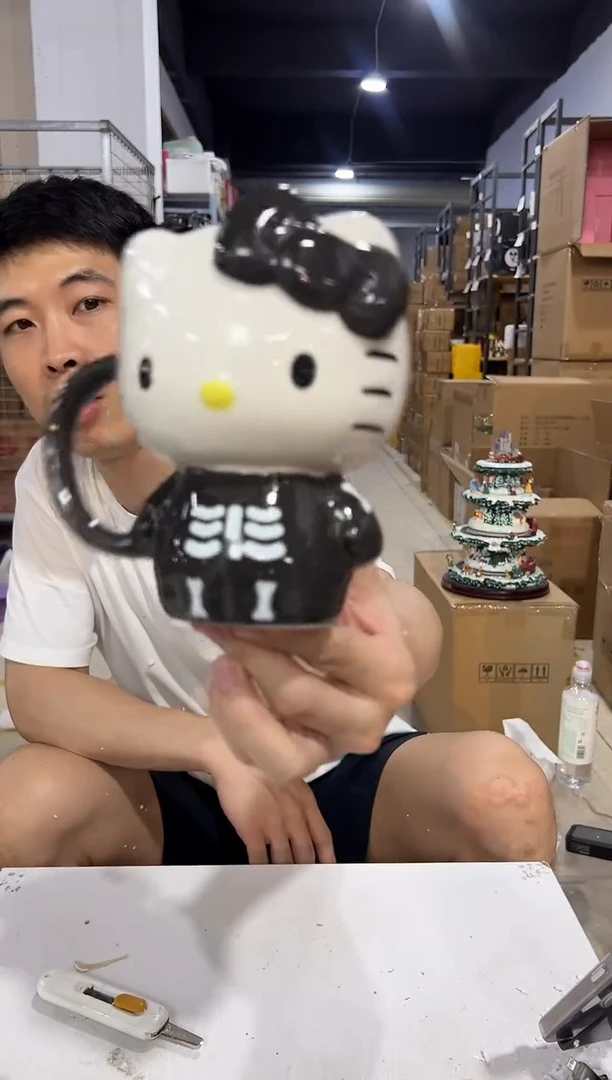 瓷片灰色kt全身杯 陶瓷