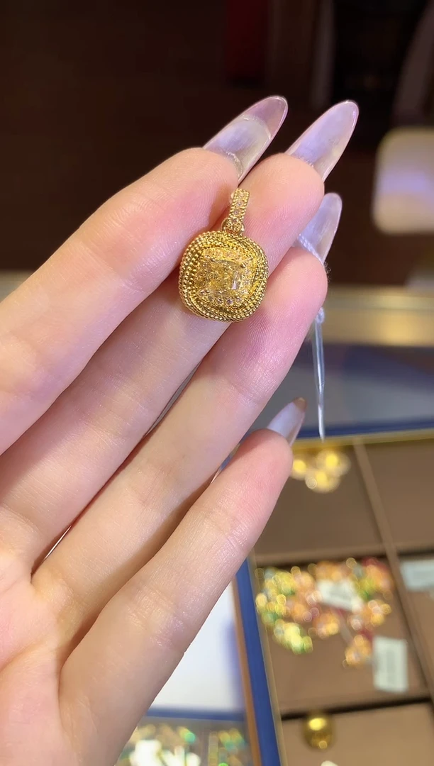 【闪购商品】18K金吊坠(不含链)方糖吊坠