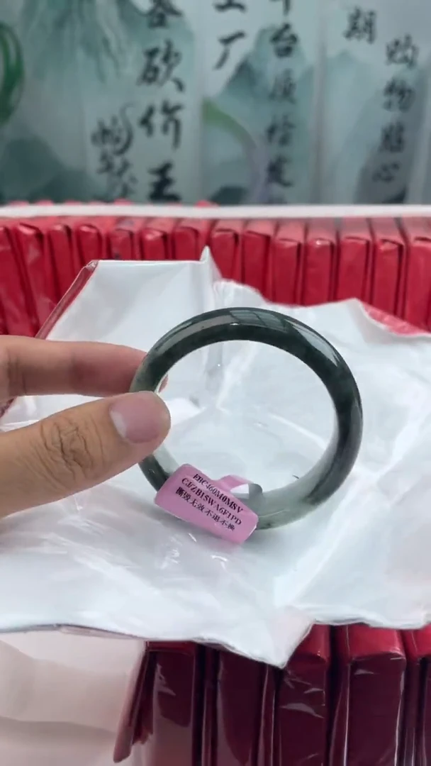 【闪购商品】翡翠手镯未镶嵌翡翠手镯（微瑕）5