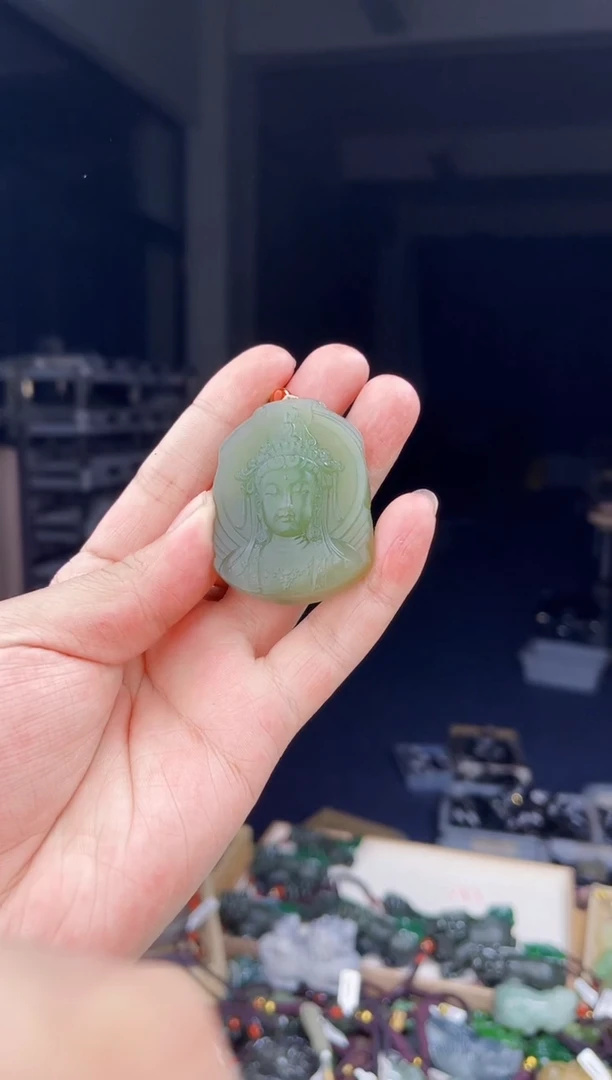 颈饰未镶嵌和田玉1