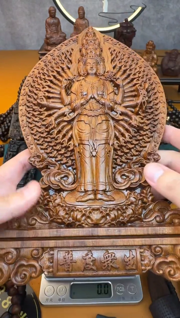 贡木其他《巴布亚贡木》千手大摆件