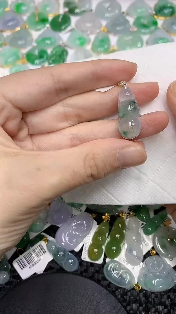 颈饰18K金镶嵌翡翠a货支持复检百元以上9元证书费自理