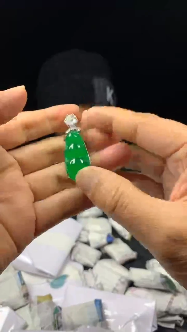 满色吊坠 所见即所得！！