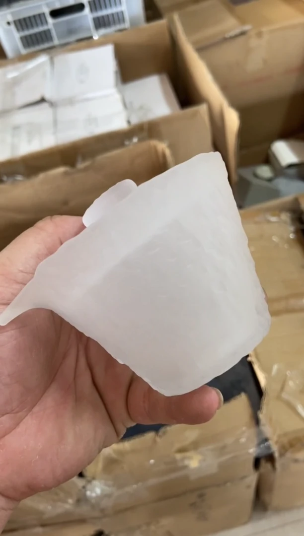 无运费险有瑕疵的摄影的产品有使用过的痕迹有点脏介意勿拍