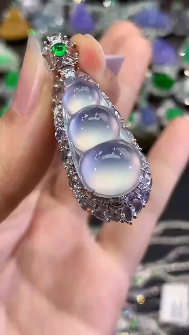 吊坠(不含链)18K金镶嵌翡翠苏B196