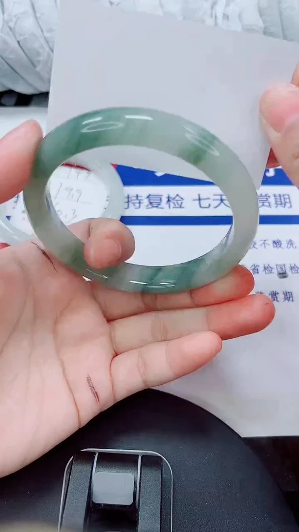 未镶嵌手镯石英质玉144-64/65