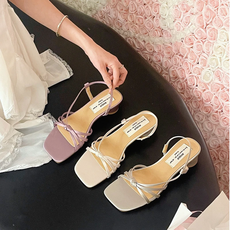 真皮底美猫汇2025韩版真皮底一字带粗跟法式中跟细带露趾罗马凉鞋