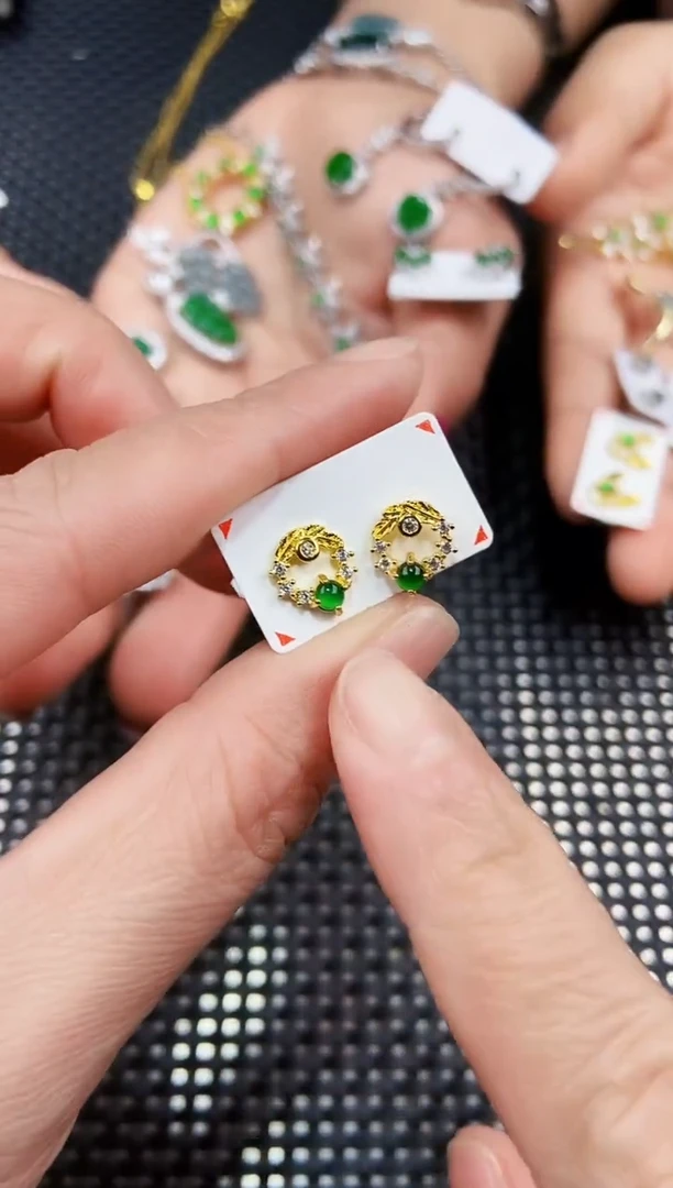 【闪购商品】翡翠耳饰未镶嵌111111111