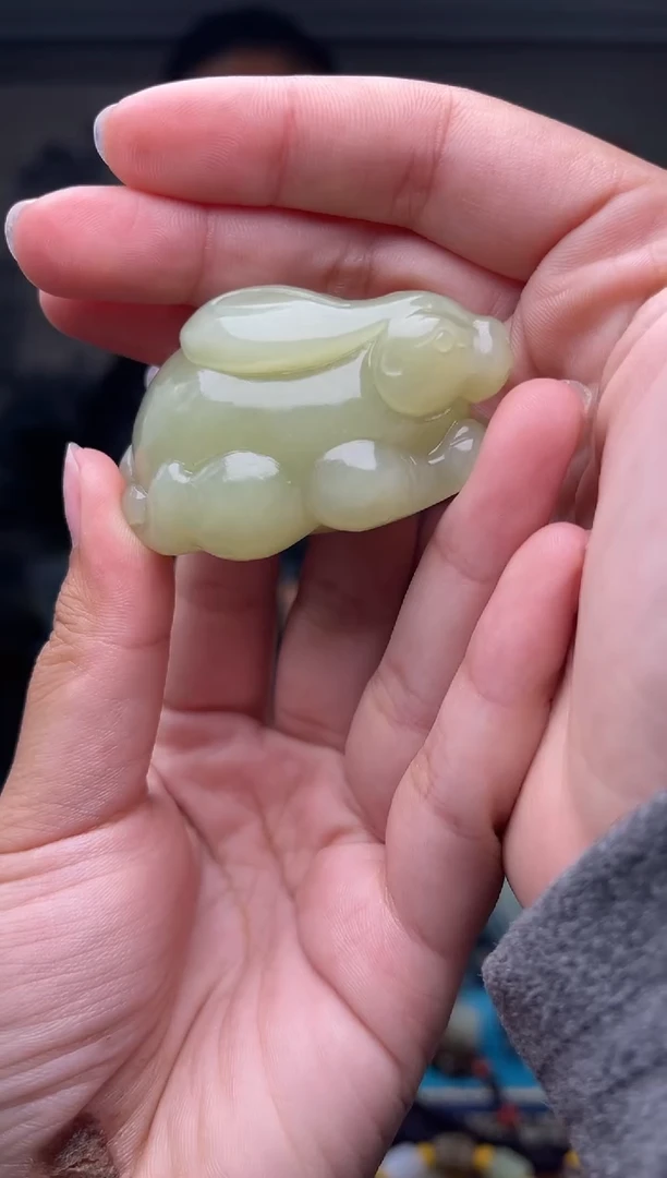 未镶嵌和田玉挂件1