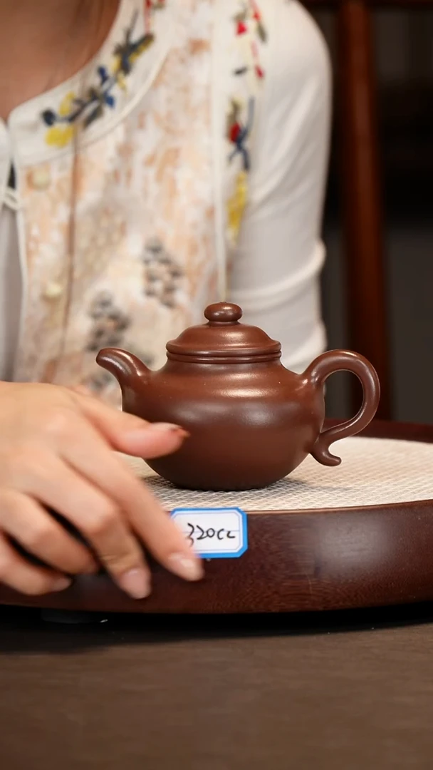 【吴小楣】紫泥莲子   330CC