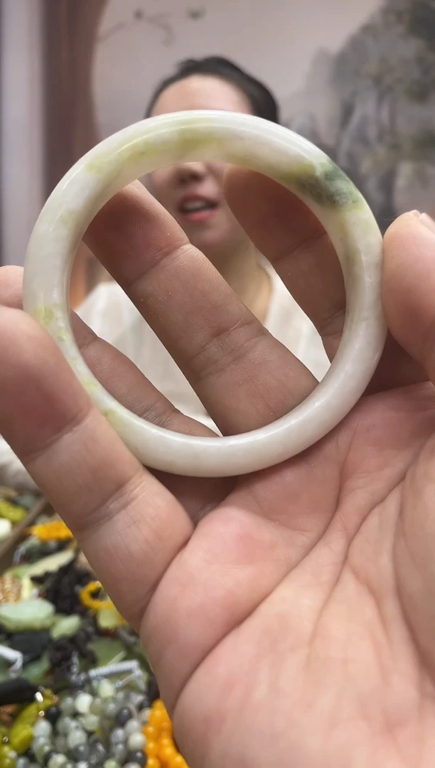 未镶嵌岫玉吊坠人**梦·