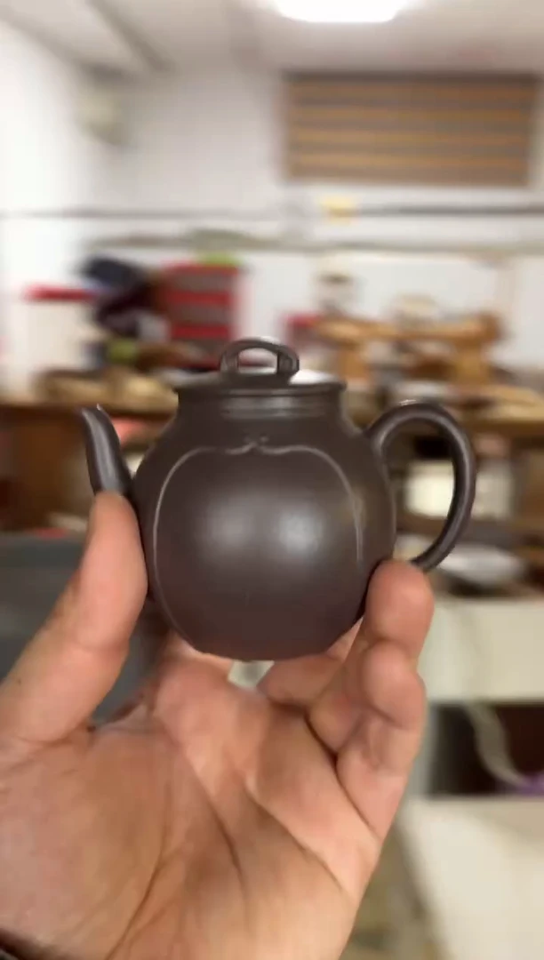【闪购商品】紫砂茶壶石红如意花器140毫升