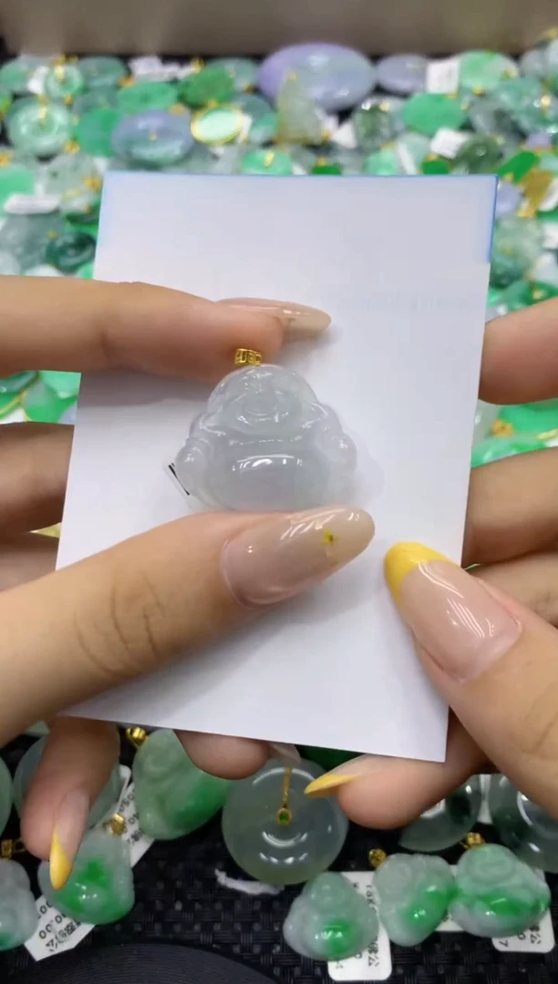 颈饰18K金镶嵌翡翠天然缅甸翡翠A货