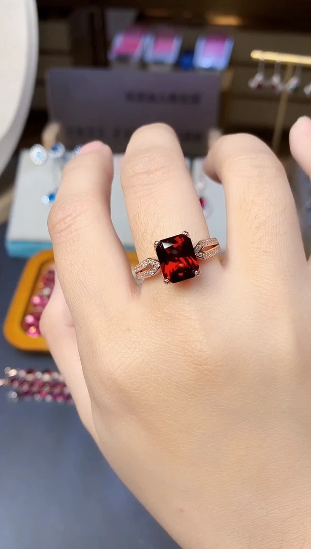 银S925镶嵌戒指石榴石天然