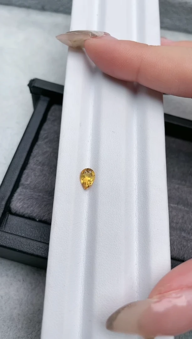 【闪购商品】黄晶裸石未镶嵌