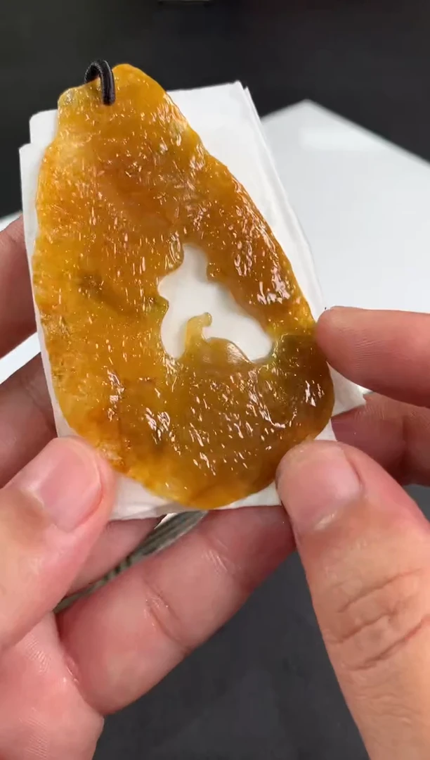 未镶嵌定制翡翠偶**缘翡翠