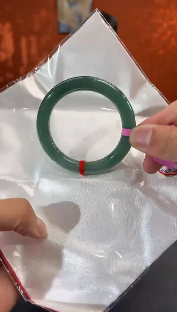 未镶嵌手镯翡翠2