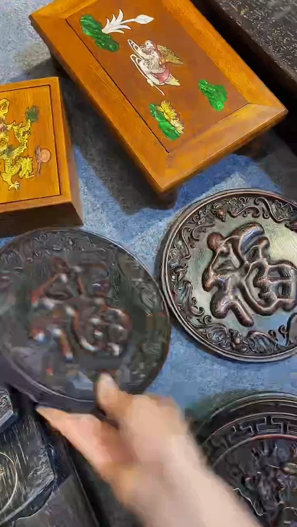 木碧***。紫檀雕刻一物一拍