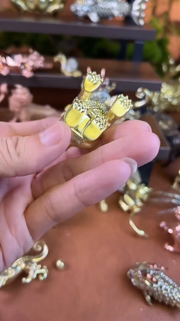 将军貔貅铜器摆件