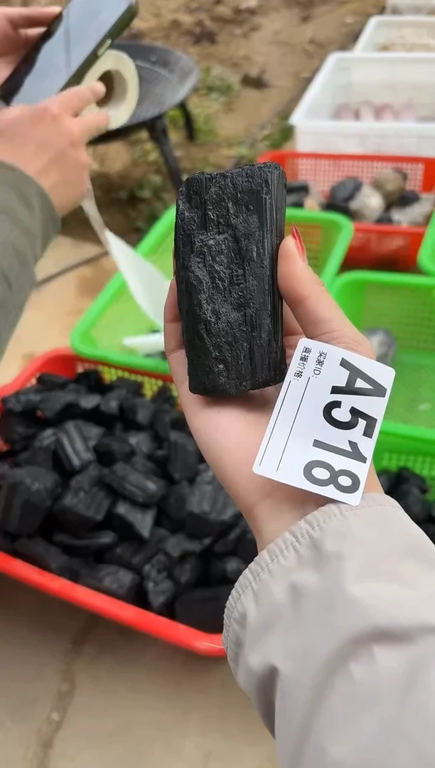【闪购商品】碧玺摆件未镶嵌黑碧玺518