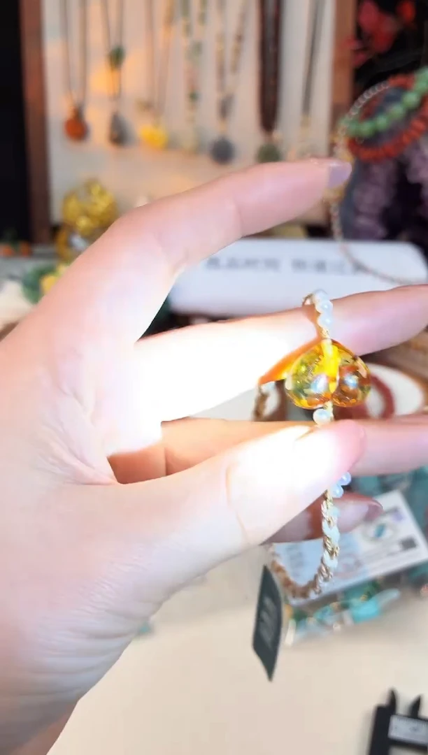 未镶嵌琥珀手饰@@A921J019806