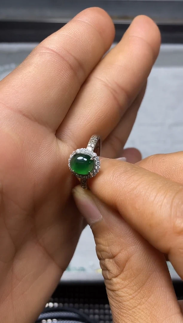 未镶嵌定制翡翠戒面