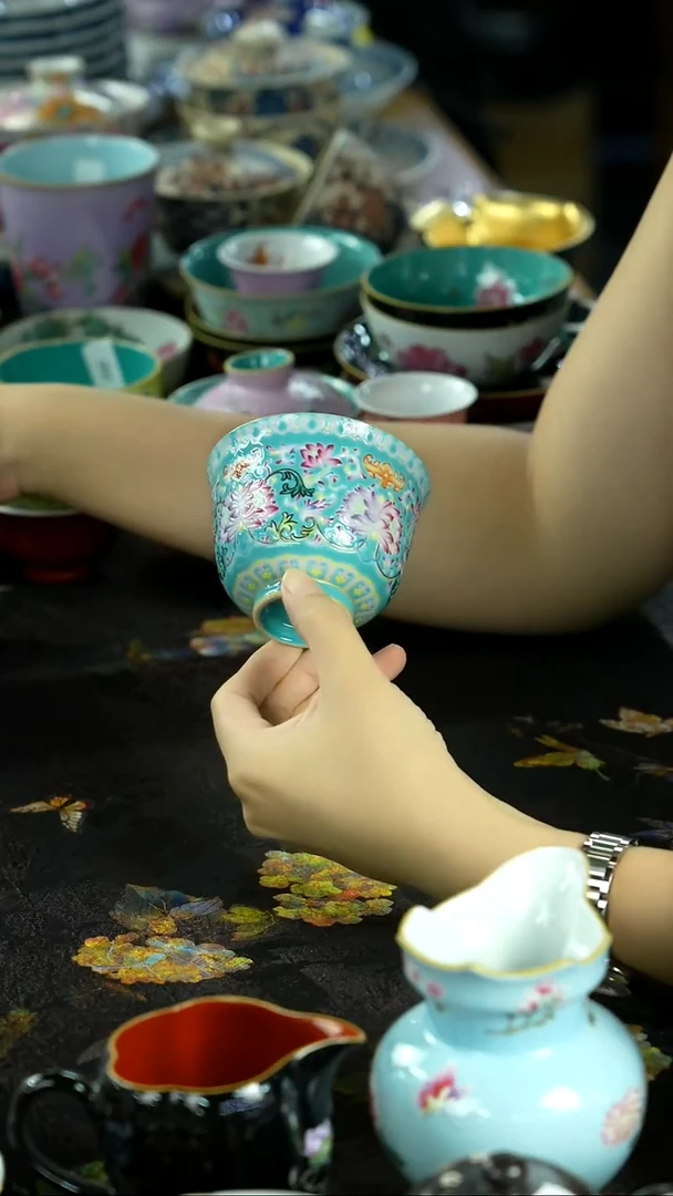 景德镇手绘瓷器放漏场