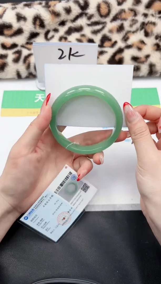 【闪购商品】石英质玉手镯未镶嵌204-60