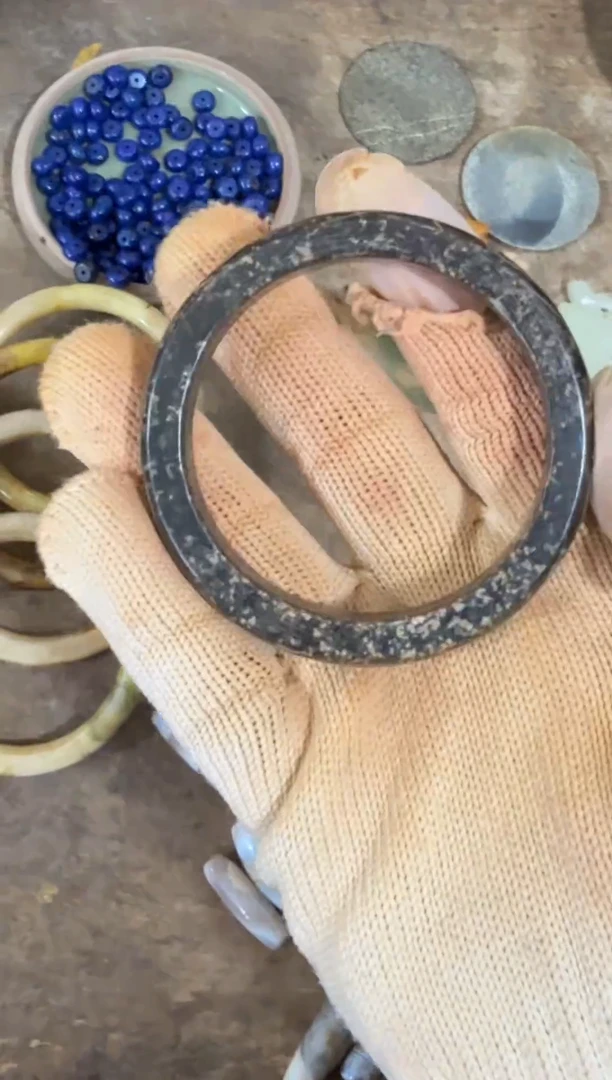 未镶嵌和田玉挂件一单一个微瑕