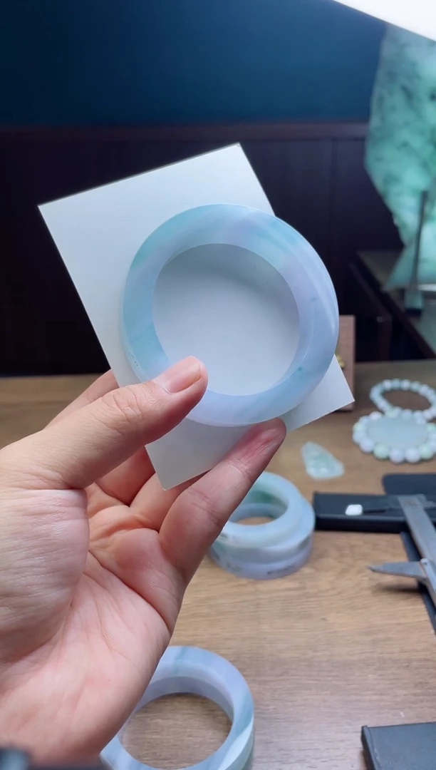 未镶嵌手镯定制翡翠想***头定制